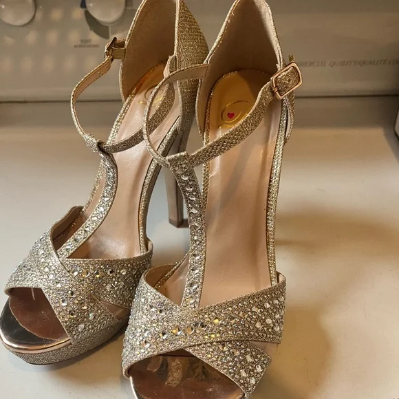 Wedding sandals - Picture 2 of 2